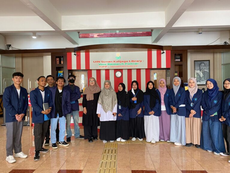 Kunjungan mahasiswa S1 Perpustakaan dan Sains Informasi ke Perpustakaan UIN Sunan Kalijaga Yogyakata
